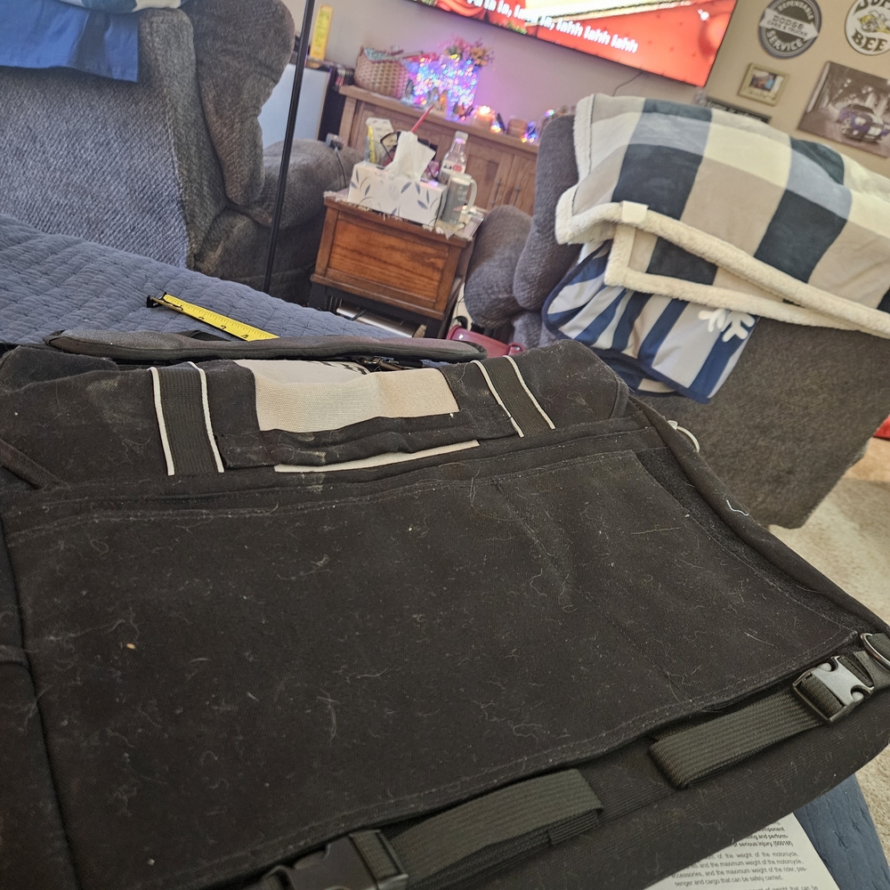 Harley-Davidson Black and Cream Messenger Bag - Picture 2 of 7